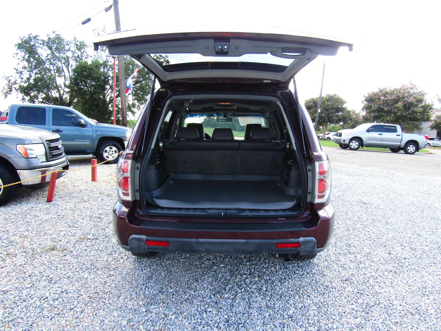 2007 Maroon /Gray Honda Pilot EX-L 2WD w/ DVD (5FNYF28667B) with an 3.5L V6 SOHC 24V engine, Automatic transmission, located at 15016 S Hwy 231, Midland City, AL, 36350, (334) 983-3001, 31.306210, -85.495277 - Photo#7