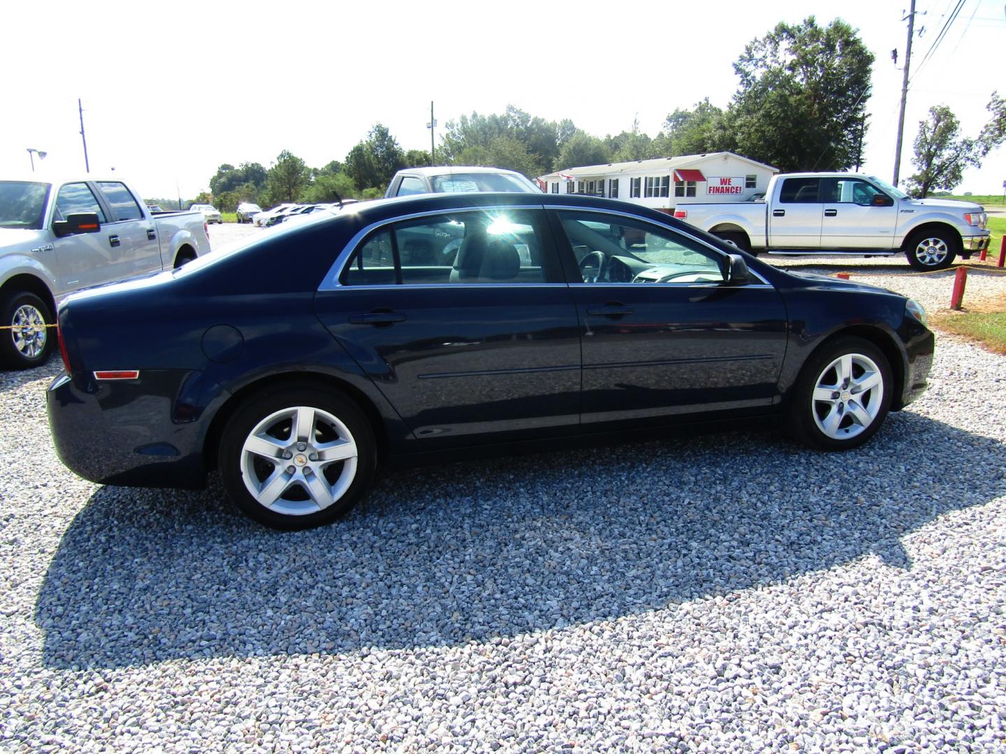 2011 Blue Chevrolet Malibu LS (1G1ZB5E15BF) with an 2.4L L4 DOHC 16V engine, Automatic transmission, located at 15016 S Hwy 231, Midland City, AL, 36350, (334) 983-3001, 31.306210, -85.495277 - Photo#7