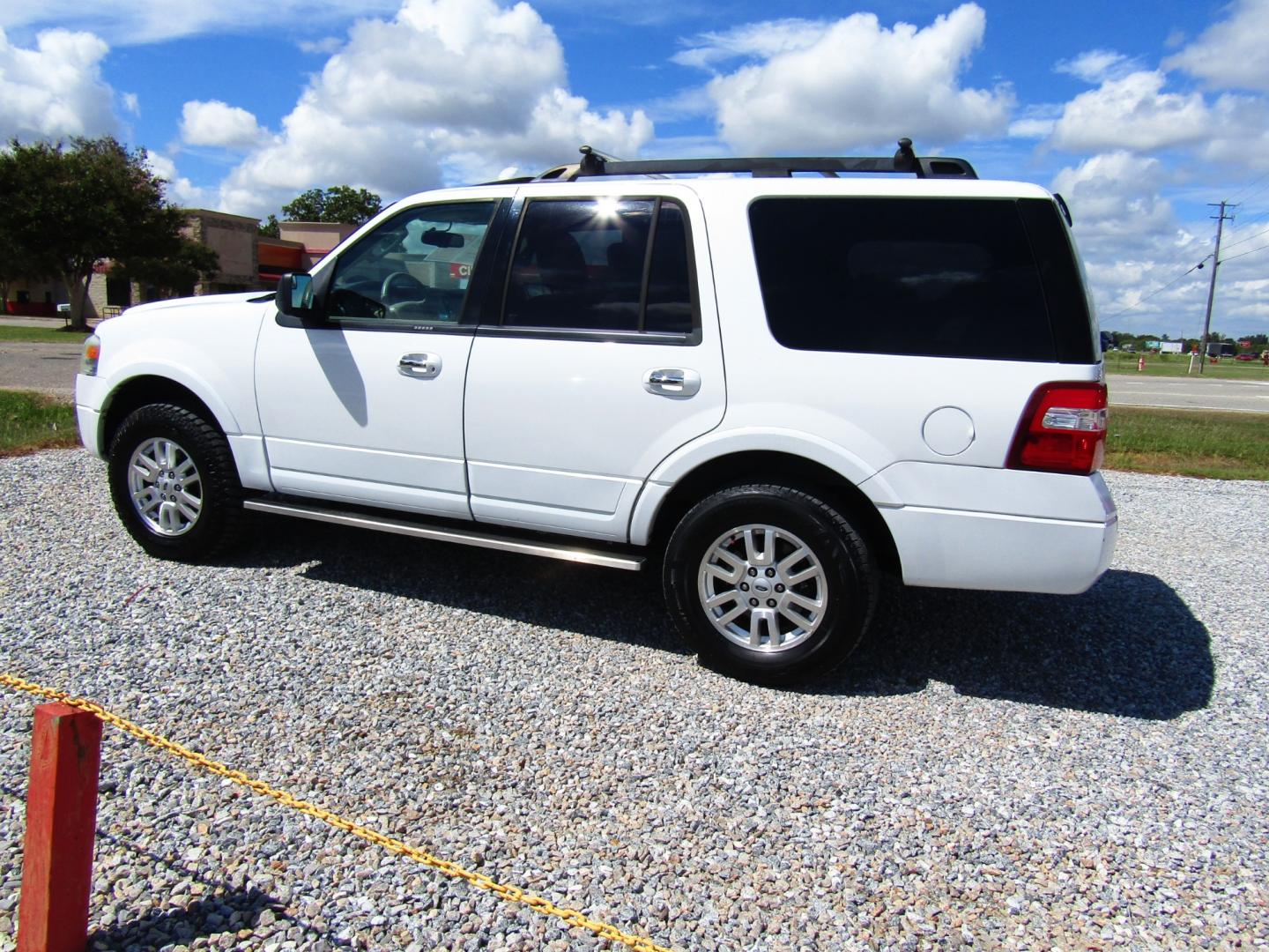 2013 WHITE Ford Expedition King Ranch 2WD (1FMJU1H58DE) with an 5.4L V8 SOHC 16V FFV engine, Automatic transmission, located at 15016 S Hwy 231, Midland City, AL, 36350, (334) 983-3001, 31.306210, -85.495277 - Photo#5