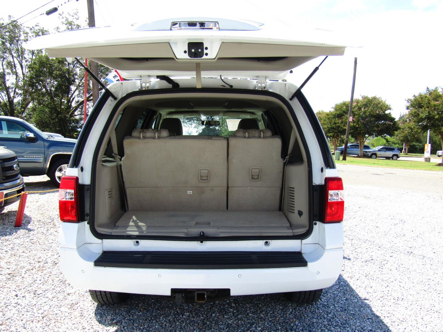 2013 WHITE Ford Expedition King Ranch 2WD (1FMJU1H58DE) with an 5.4L V8 SOHC 16V FFV engine, Automatic transmission, located at 15016 S Hwy 231, Midland City, AL, 36350, (334) 983-3001, 31.306210, -85.495277 - Photo#7