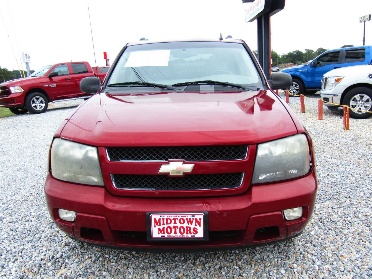 2006 Maroon Chevrolet TrailBlazer LS 2WD (1GNDS13S762) with an 4.2L L6 DOHC 24V engine, Automatic transmission, located at 15016 S Hwy 231, Midland City, AL, 36350, (334) 983-3001, 31.306210, -85.495277 - Photo#1