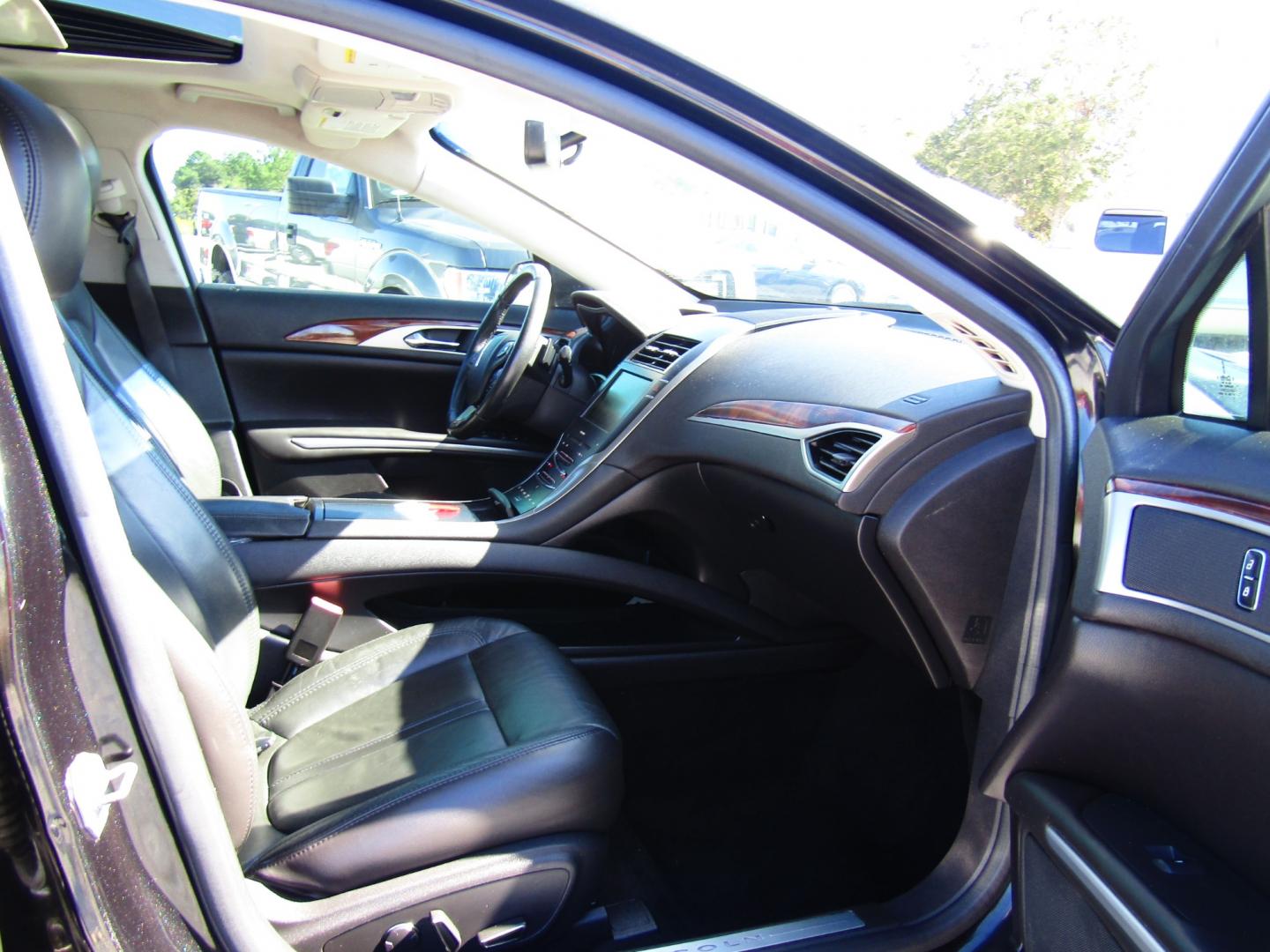 2014 Black /Black Lincoln MKZ FWD (3LN6L2G9XER) with an 2.0L L4 DOHC 16V engine, Automatic transmission, located at 15016 S Hwy 231, Midland City, AL, 36350, (334) 983-3001, 31.306210, -85.495277 - Photo#9