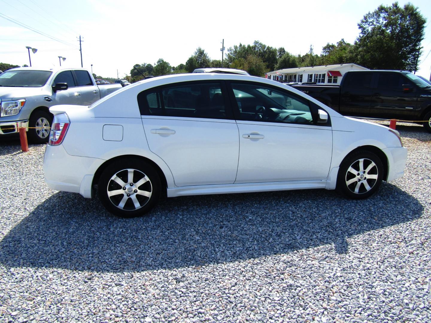 2012 WHITE /Gray Nissan Sentra 2.0 (3N1AB6AP2CL) with an 2.0L L4 DOHC 16V engine, Automatic transmission, located at 15016 S Hwy 231, Midland City, AL, 36350, (334) 983-3001, 31.306210, -85.495277 - Photo#8