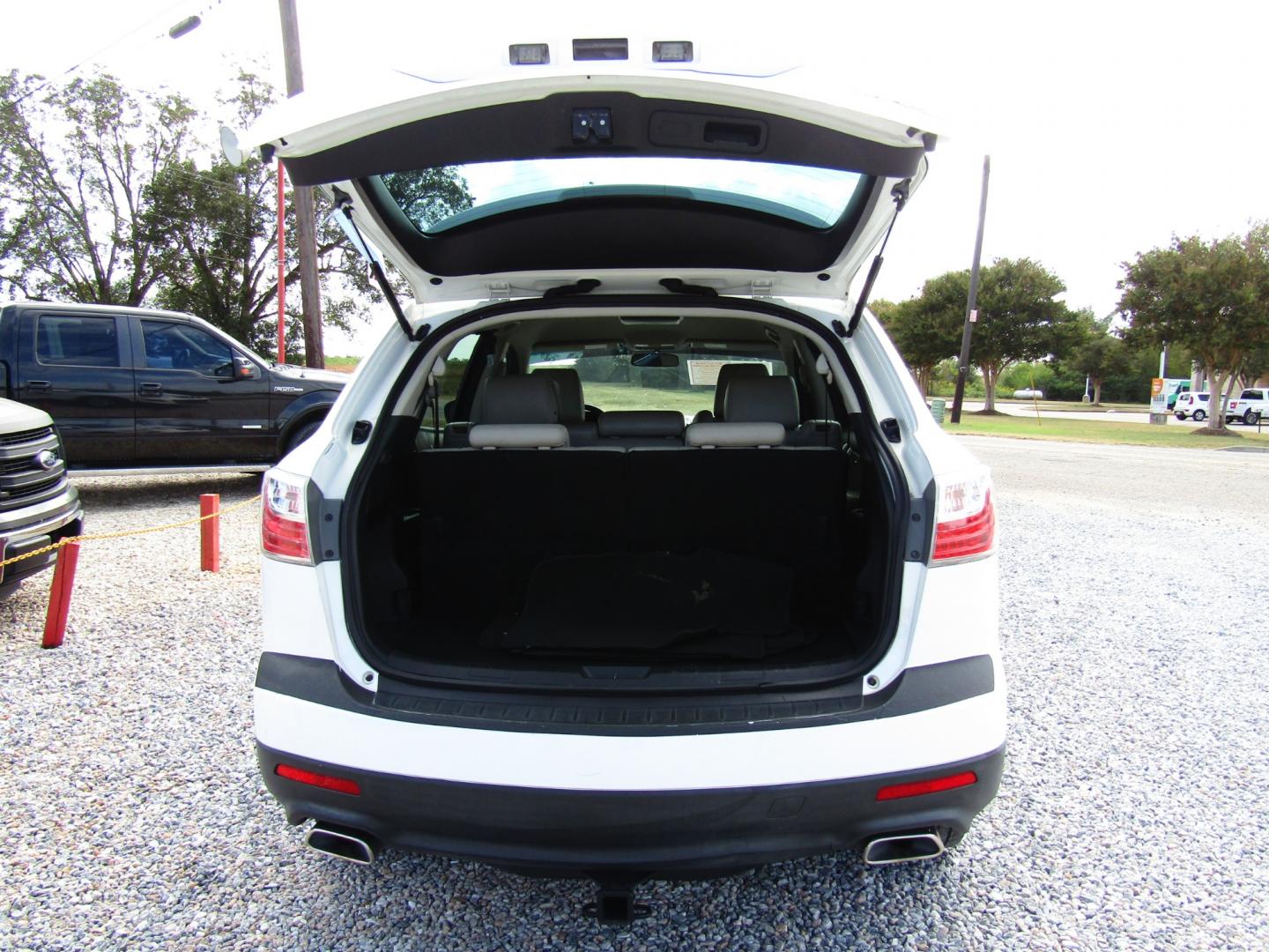 2011 WHITE /Gray Mazda CX-9 Touring (JM3TB2CA1B0) with an 3.7L V6 DOHC 24V engine, Automatic transmission, located at 15016 S Hwy 231, Midland City, AL, 36350, (334) 983-3001, 31.306210, -85.495277 - Photo#7