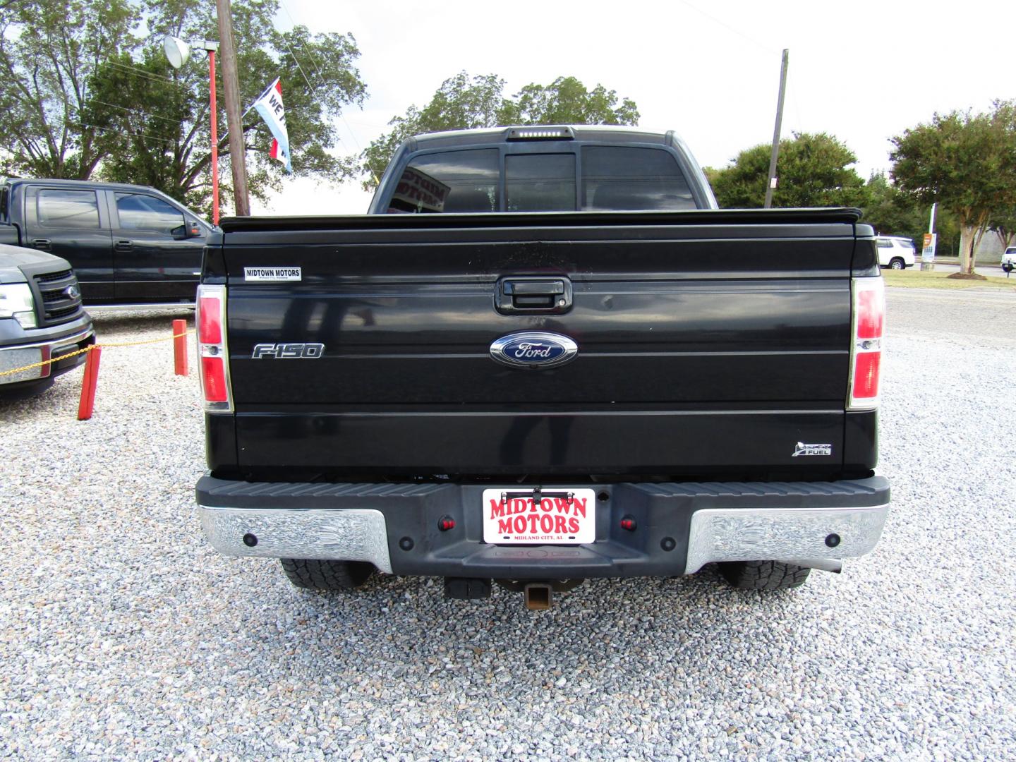 2010 Black /Gray Ford F-150 Lariat SuperCab 6.5-ft. Bed 2WD (1FTFX1CV1AF) with an 5.4L V8 SOHC 24V FFV engine, Automatic transmission, located at 15016 S Hwy 231, Midland City, AL, 36350, (334) 983-3001, 31.306210, -85.495277 - Photo#6