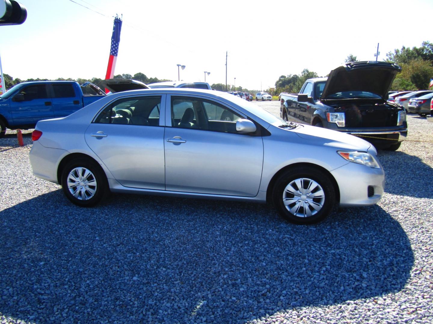 2009 Silver /Gray Toyota Corolla XRS 5-Speed AT (JTDBL40E099) with an 1.8L L4 DOHC 16V engine, Automatic transmission, located at 15016 S Hwy 231, Midland City, AL, 36350, (334) 983-3001, 31.306210, -85.495277 - Photo#0