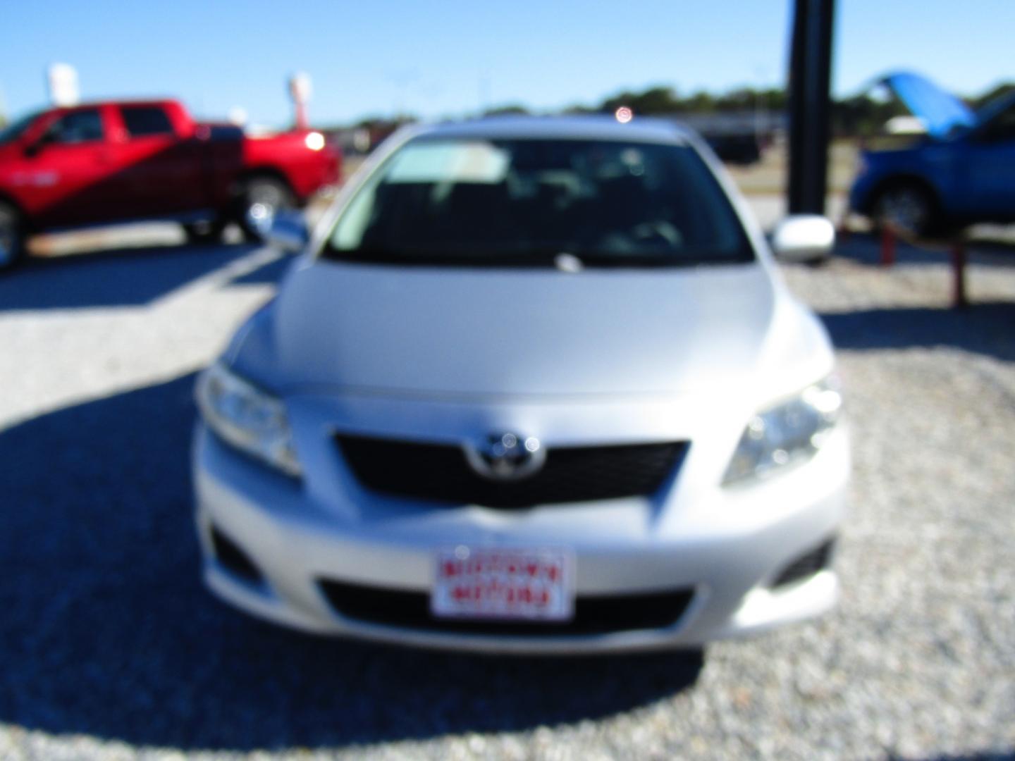 2009 Silver /Gray Toyota Corolla XRS 5-Speed AT (JTDBL40E099) with an 1.8L L4 DOHC 16V engine, Automatic transmission, located at 15016 S Hwy 231, Midland City, AL, 36350, (334) 983-3001, 31.306210, -85.495277 - Photo#1