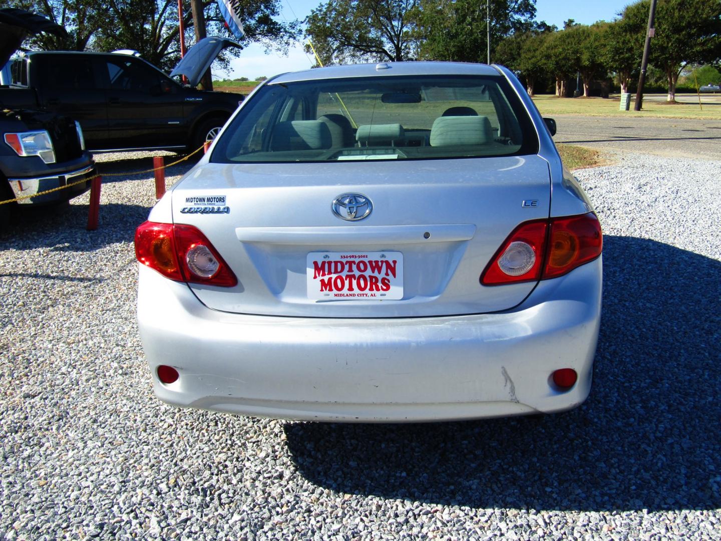 2009 Silver /Gray Toyota Corolla XRS 5-Speed AT (JTDBL40E099) with an 1.8L L4 DOHC 16V engine, Automatic transmission, located at 15016 S Hwy 231, Midland City, AL, 36350, (334) 983-3001, 31.306210, -85.495277 - Photo#6