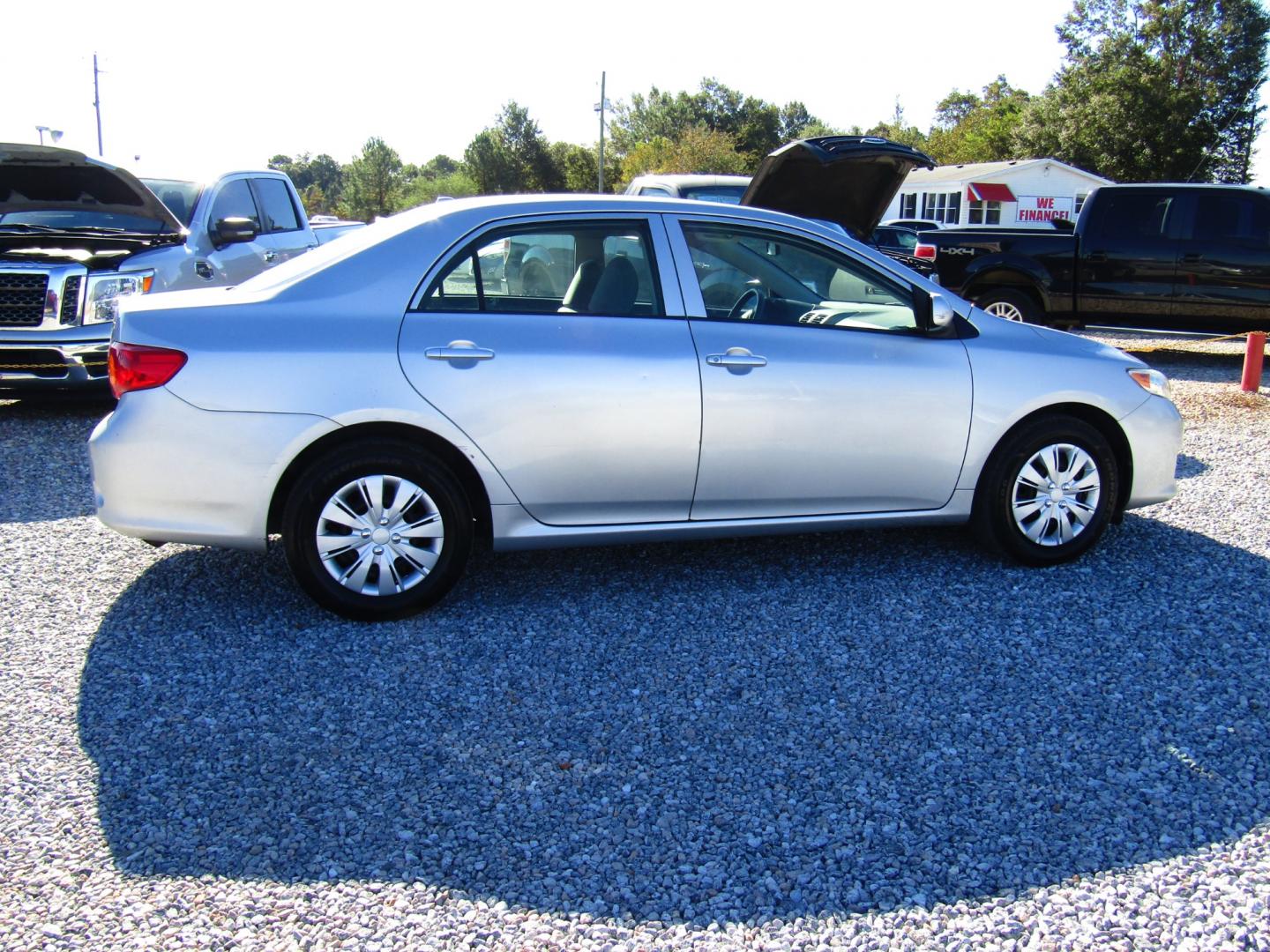 2009 Silver /Gray Toyota Corolla XRS 5-Speed AT (JTDBL40E099) with an 1.8L L4 DOHC 16V engine, Automatic transmission, located at 15016 S Hwy 231, Midland City, AL, 36350, (334) 983-3001, 31.306210, -85.495277 - Photo#7