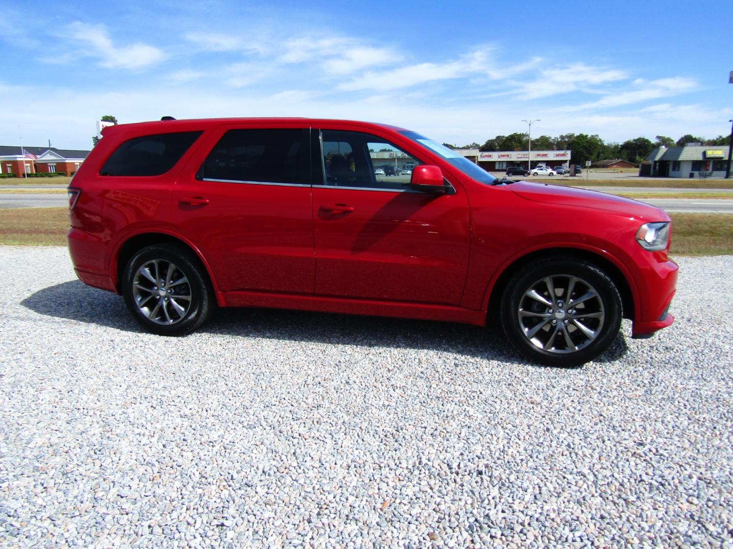 2014 Red /Black Dodge Durango SXT RWD (1C4RDHAG9EC) with an 3.6L V6 DOHC 24V engine, Automatic transmission, located at 15016 S Hwy 231, Midland City, AL, 36350, (334) 983-3001, 31.306210, -85.495277 - Photo#0