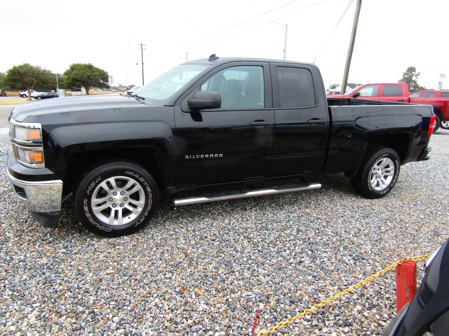 2014 Black /Gray Chevrolet Silverado 1500 1LT Double Cab 2WD (1GCRCREC2EZ) with an 5.3L V8 OHV 16V engine, Automatic transmission, located at 15016 S Hwy 231, Midland City, AL, 36350, (334) 983-3001, 31.306210, -85.495277 - Photo#2