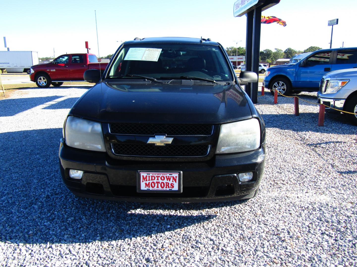 2008 Black /Black Chevrolet TrailBlazer LT1 2WD (1GNDS13S082) with an 4.2L L6 DOHC 24V engine, Automatic transmission, located at 15016 S Hwy 231, Midland City, AL, 36350, (334) 983-3001, 31.306210, -85.495277 - Photo#1