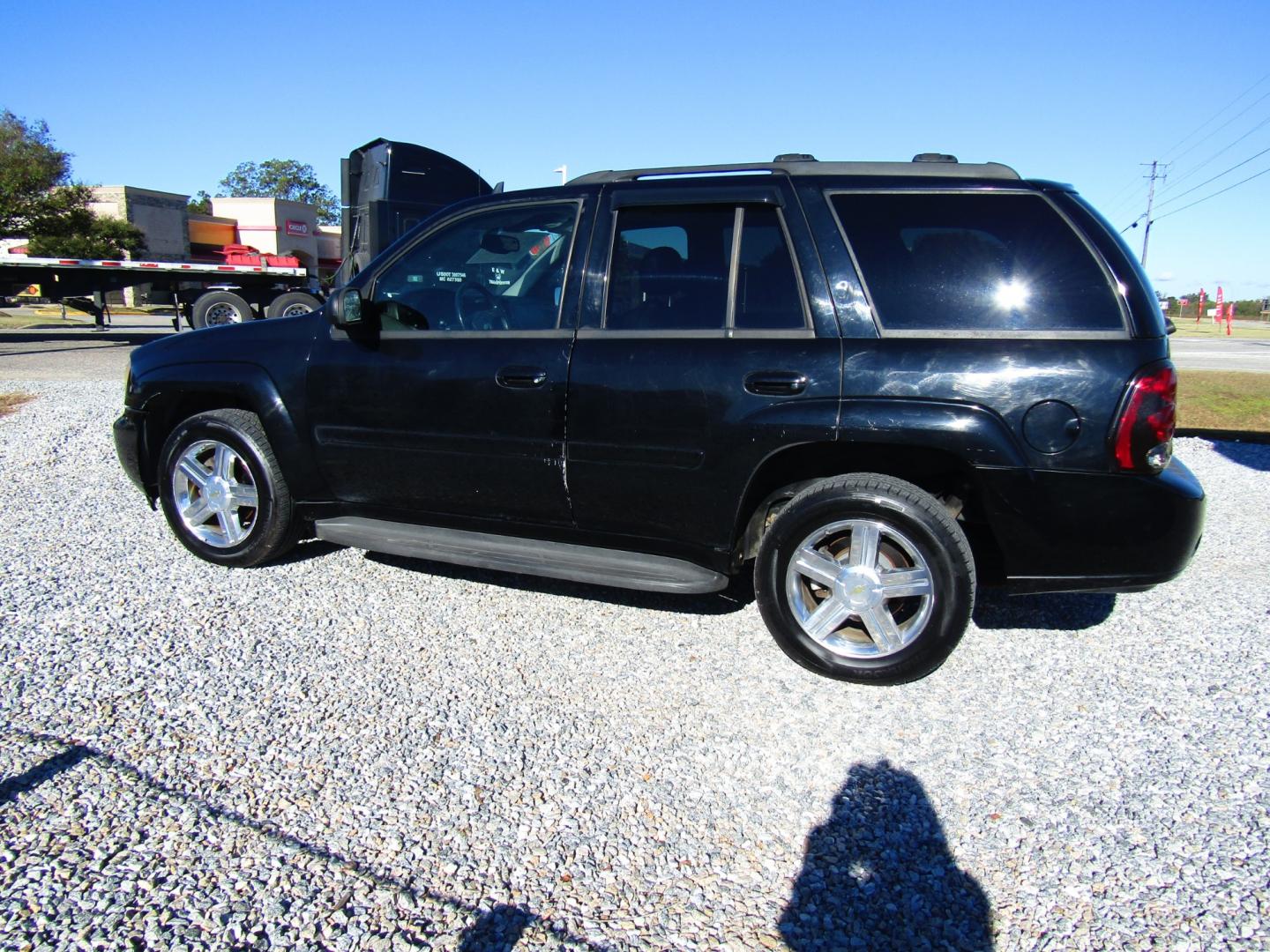 2008 Black /Black Chevrolet TrailBlazer LT1 2WD (1GNDS13S082) with an 4.2L L6 DOHC 24V engine, Automatic transmission, located at 15016 S Hwy 231, Midland City, AL, 36350, (334) 983-3001, 31.306210, -85.495277 - Photo#5