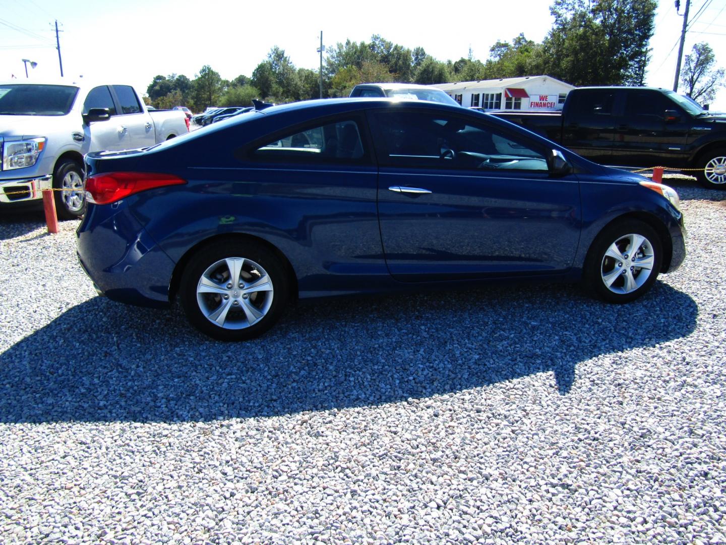 2013 Blue /Gray Hyundai Elantra GS Coupe A/T (KMHDH6AE7DU) with an 1.8L L4 DOHC 16V engine, Automatic transmission, located at 15016 S Hwy 231, Midland City, AL, 36350, (334) 983-3001, 31.306210, -85.495277 - Photo#6