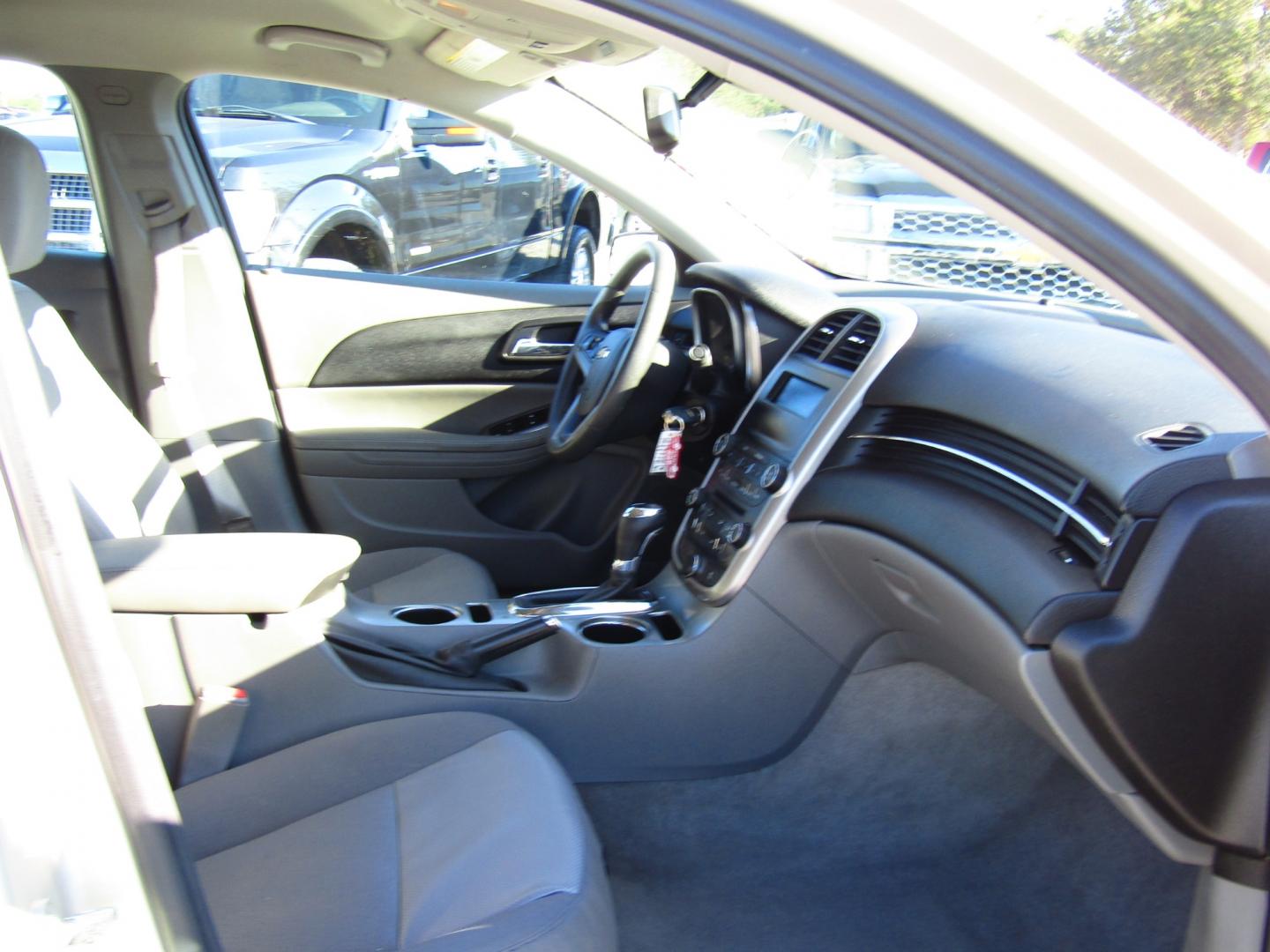 2015 Gold /Gray Chevrolet Malibu LS (1G11B5SL6FF) with an 2.5L L4 DOHC 16V engine, Automatic transmission, located at 15016 S Hwy 231, Midland City, AL, 36350, (334) 983-3001, 31.306210, -85.495277 - Photo#9