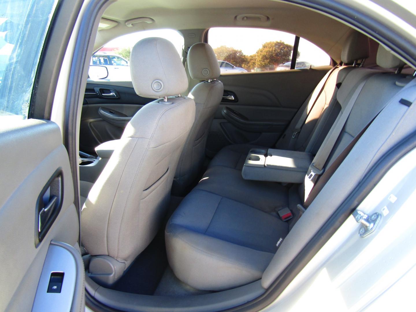 2015 Gold /Gray Chevrolet Malibu LS (1G11B5SL6FF) with an 2.5L L4 DOHC 16V engine, Automatic transmission, located at 15016 S Hwy 231, Midland City, AL, 36350, (334) 983-3001, 31.306210, -85.495277 - Photo#4