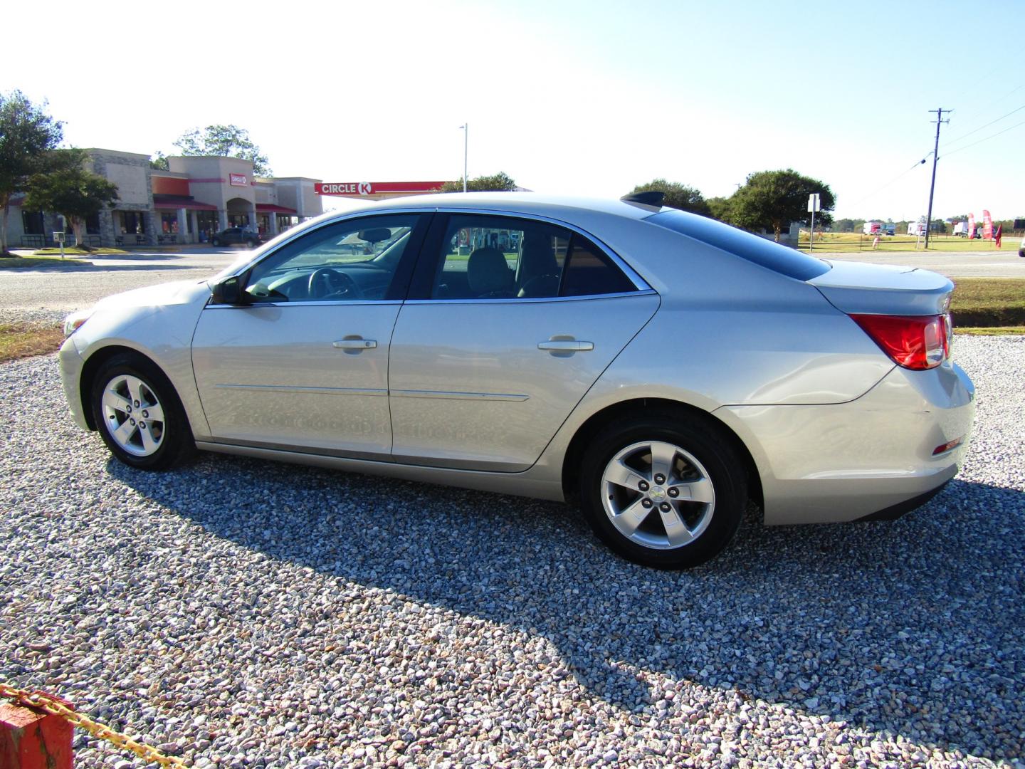 2015 Gold /Gray Chevrolet Malibu LS (1G11B5SL6FF) with an 2.5L L4 DOHC 16V engine, Automatic transmission, located at 15016 S Hwy 231, Midland City, AL, 36350, (334) 983-3001, 31.306210, -85.495277 - Photo#5