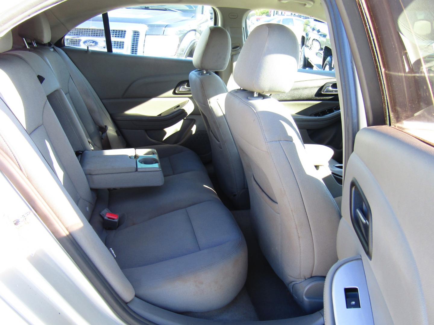 2015 Gold /Gray Chevrolet Malibu LS (1G11B5SL6FF) with an 2.5L L4 DOHC 16V engine, Automatic transmission, located at 15016 S Hwy 231, Midland City, AL, 36350, (334) 983-3001, 31.306210, -85.495277 - Photo#8