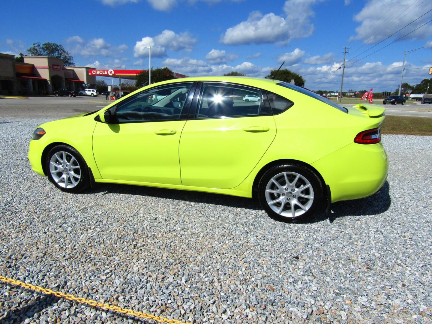 2013 Green /Gray Dodge Dart SXT (1C3CDFBH1DD) with an 1.4L L4 DOHC 16V TURBO engine, Automatic transmission, located at 15016 S Hwy 231, Midland City, AL, 36350, (334) 983-3001, 31.306210, -85.495277 - Photo#5