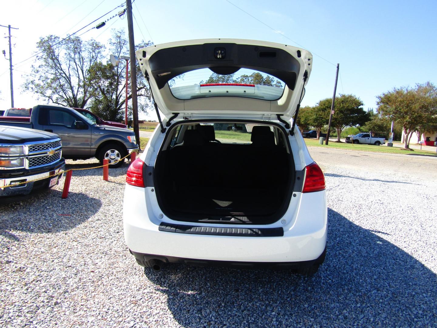 2014 WHITE Nissan Rogue S 2WD (JN8AS5MT9EW) with an 2.5L L4 DOHC 16V engine, Automatic transmission, located at 15016 S Hwy 231, Midland City, AL, 36350, (334) 983-3001, 31.306210, -85.495277 - Photo#7