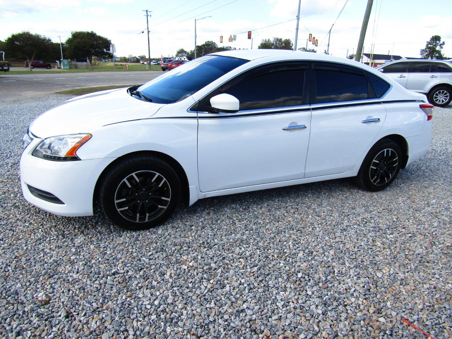 2015 WHITE /Tan Nissan Sentra S 6MT (3N1AB7AP9FY) with an 1.8L L4 SFI DOHC 16V engine, Automatic transmission, located at 15016 S Hwy 231, Midland City, AL, 36350, (334) 983-3001, 31.306210, -85.495277 - Photo#2