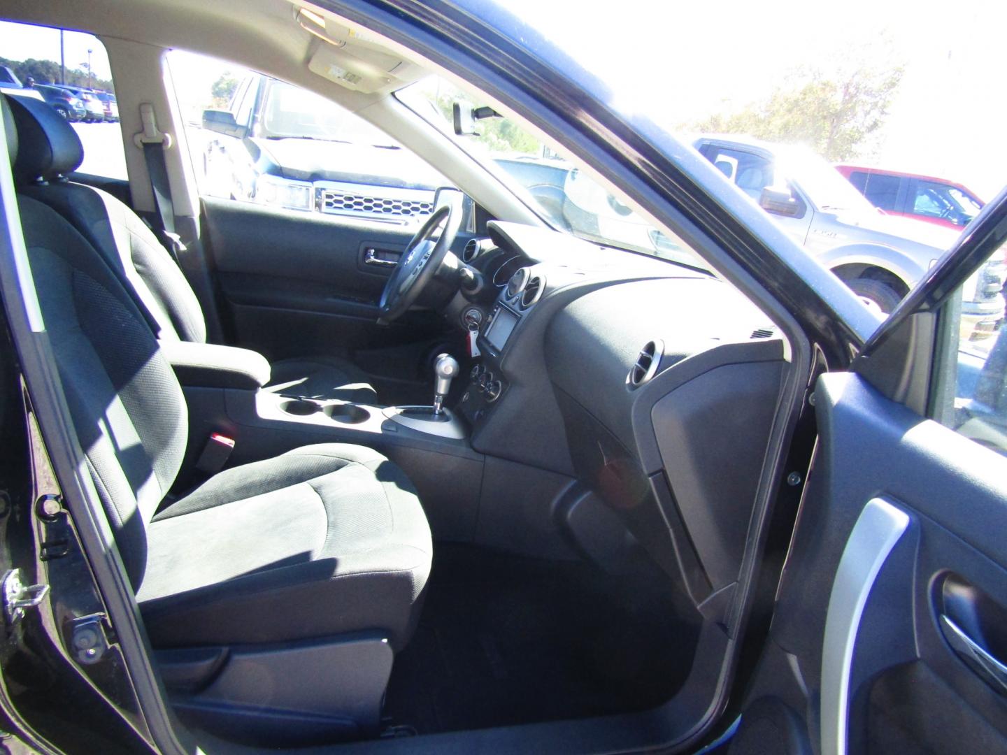 2013 Black /Black Nissan Rogue S 2WD (JN8AS5MT1DW) with an 2.5L L4 DOHC 16V engine, Automatic transmission, located at 15016 S Hwy 231, Midland City, AL, 36350, (334) 983-3001, 31.306210, -85.495277 - Photo#10