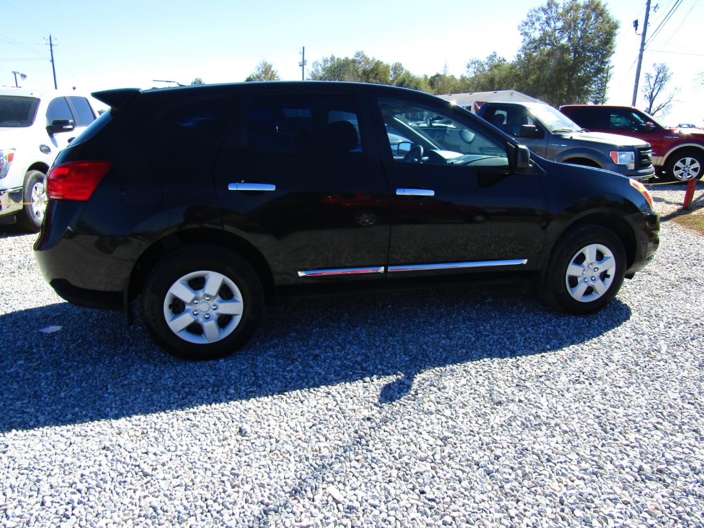 2013 Black /Black Nissan Rogue S 2WD (JN8AS5MT1DW) with an 2.5L L4 DOHC 16V engine, Automatic transmission, located at 15016 S Hwy 231, Midland City, AL, 36350, (334) 983-3001, 31.306210, -85.495277 - Photo#8