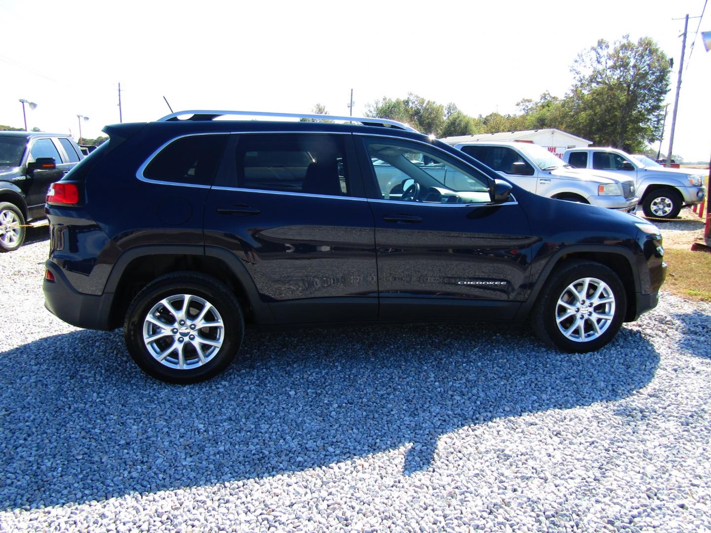 2014 Blue Jeep Cherokee Latitude FWD (1C4PJLCB3EW) with an 2.4L L4 DOHC 16V engine, Automatic transmission, located at 15016 S Hwy 231, Midland City, AL, 36350, (334) 983-3001, 31.306210, -85.495277 - Photo#5