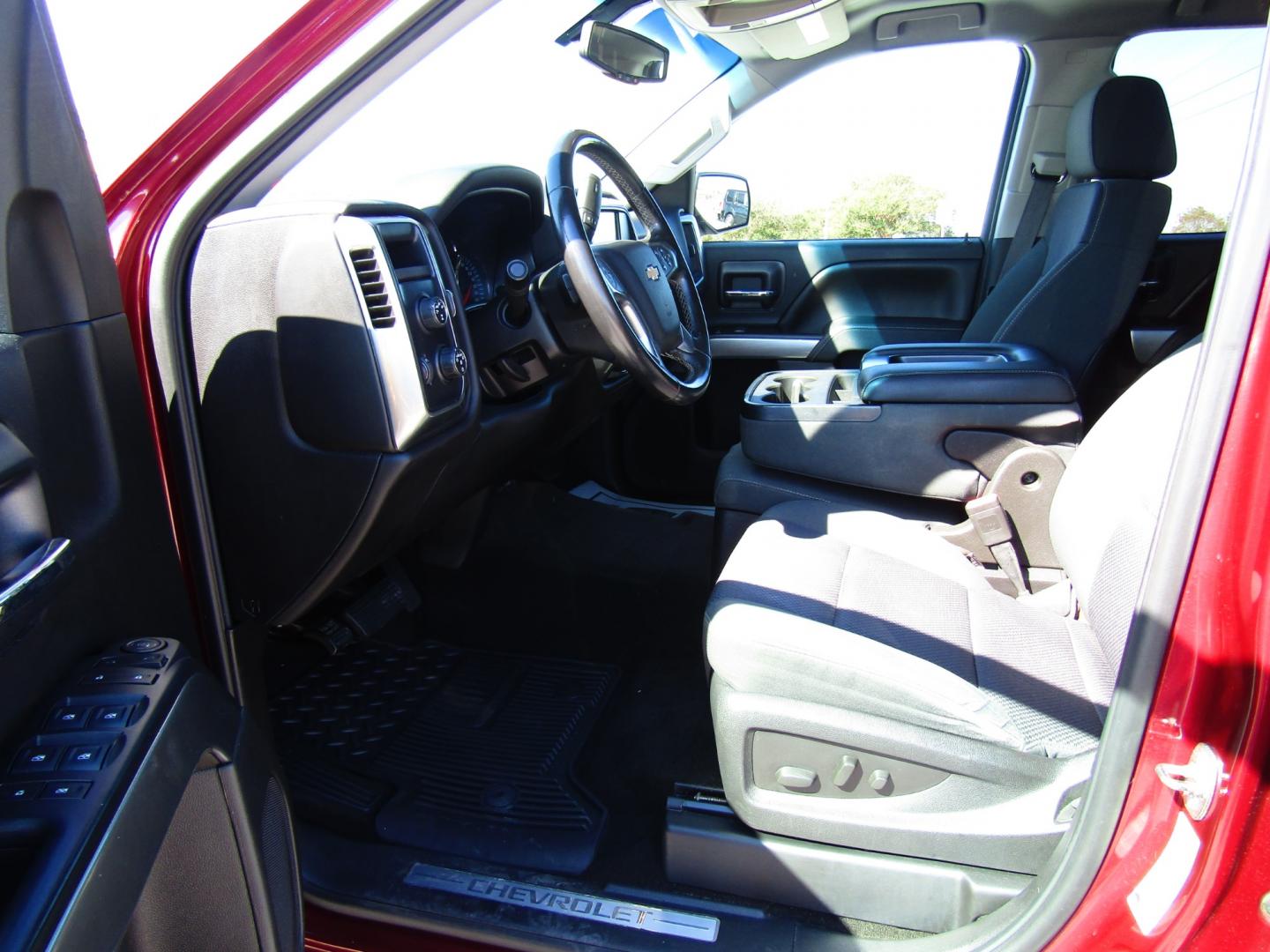 2015 Maroon Chevrolet Silverado 1500 LT Double Cab 4WD (1GCVKREC6FZ) with an 5.3L V8 OHV 16V engine, Automatic transmission, located at 15016 S Hwy 231, Midland City, AL, 36350, (334) 983-3001, 31.306210, -85.495277 - Photo#3