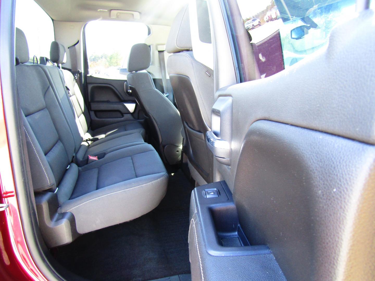 2015 Maroon Chevrolet Silverado 1500 LT Double Cab 4WD (1GCVKREC6FZ) with an 5.3L V8 OHV 16V engine, Automatic transmission, located at 15016 S Hwy 231, Midland City, AL, 36350, (334) 983-3001, 31.306210, -85.495277 - Photo#8