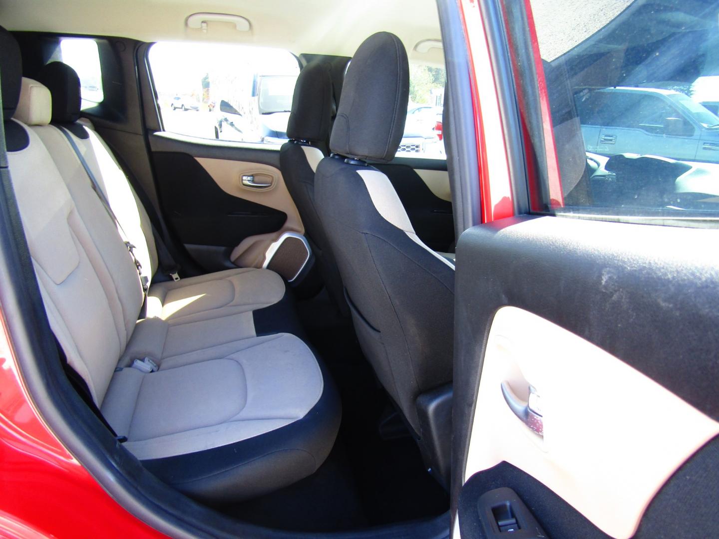 2016 Red Jeep Renegade Latitude FWD (ZACCJABT9GP) with an 2.4L L4 DOHC 16V engine, Automatic transmission, located at 15016 S Hwy 231, Midland City, AL, 36350, (334) 983-3001, 31.306210, -85.495277 - Photo#7