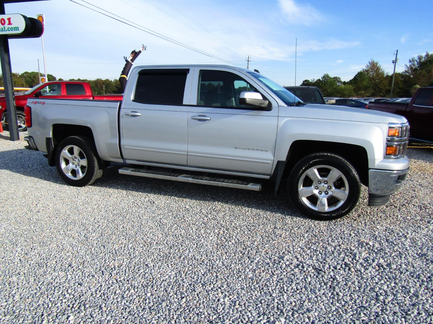 2015 Silver Chevrolet Silverado 1500 LT Crew Cab 4WD (3GCUKREC7FG) with an 5.3L V8 OHV 16V engine, Automatic transmission, located at 15016 S Hwy 231, Midland City, AL, 36350, (334) 983-3001, 31.306210, -85.495277 - Photo#0