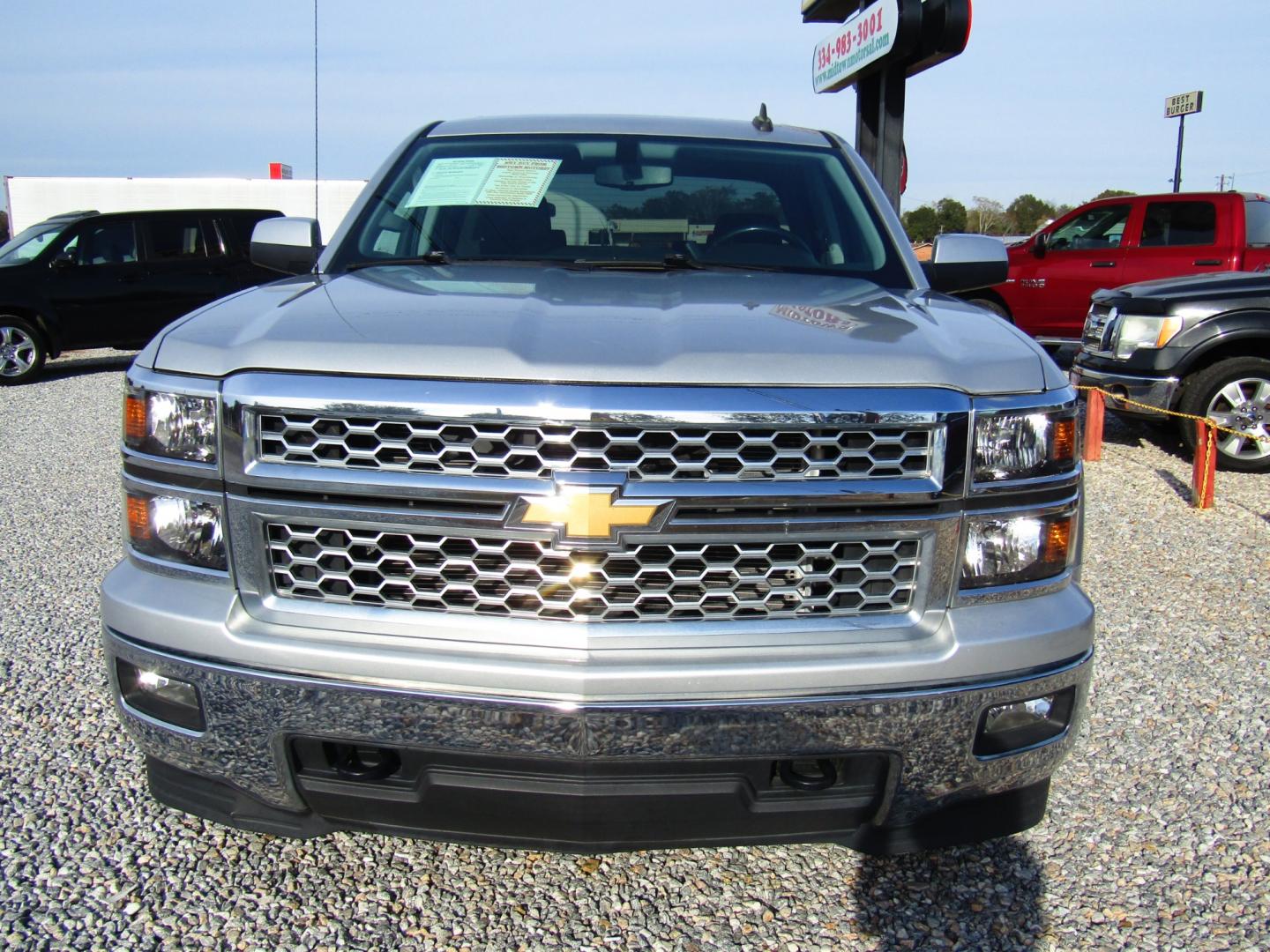 2015 Silver Chevrolet Silverado 1500 LT Crew Cab 4WD (3GCUKREC7FG) with an 5.3L V8 OHV 16V engine, Automatic transmission, located at 15016 S Hwy 231, Midland City, AL, 36350, (334) 983-3001, 31.306210, -85.495277 - Photo#1