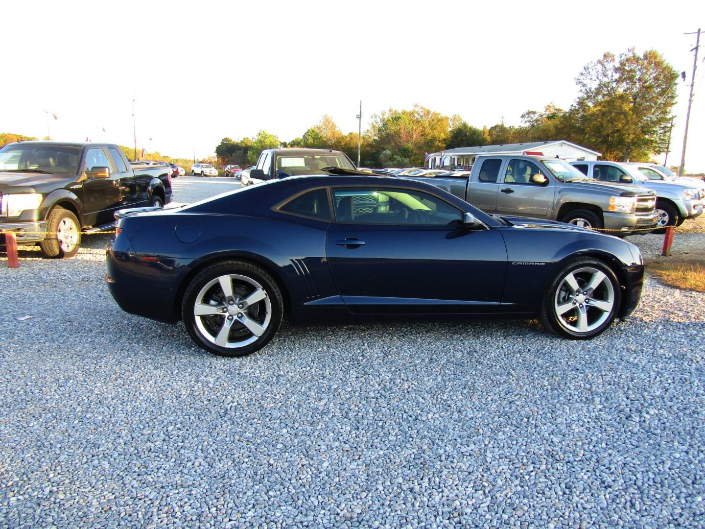 2012 Blue Chevrolet Camaro Coupe 1LT (2G1FB1E36C9) with an 3.6L V6 DOHC 24V FFV engine, Automatic transmission, located at 15016 S Hwy 231, Midland City, AL, 36350, (334) 983-3001, 31.306210, -85.495277 - Photo#6