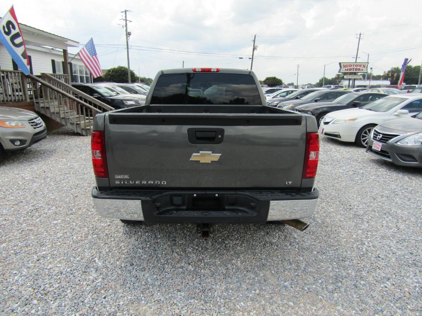 2011 Gray /Gray Chevrolet Silverado 1500 LT Ext. Cab 2WD (1GCRCSE06BZ) with an 5.3L V8 OHV 16V FFV engine, Automatic transmission, located at 15016 S Hwy 231, Midland City, AL, 36350, (334) 983-3001, 31.306210, -85.495277 - Photo#6