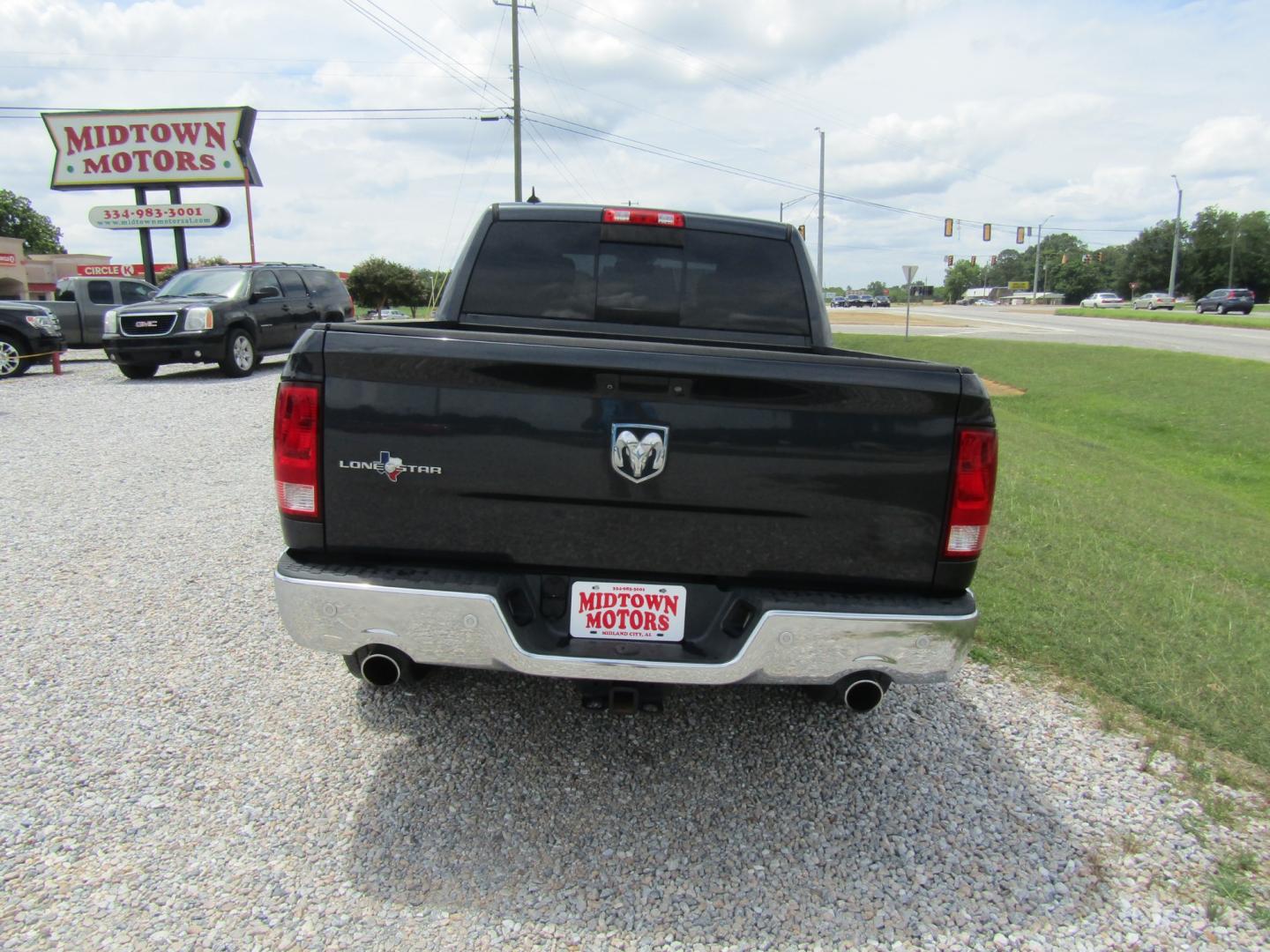 2015 Blue /Gray RAM 1500 SLT Crew Cab SWB 2WD (1C6RR6LT1FS) with an 5.7L V8 OHV 16V engine, 6-Speed Automatic transmission, located at 15016 S Hwy 231, Midland City, AL, 36350, (334) 983-3001, 31.306210, -85.495277 - Photo#6