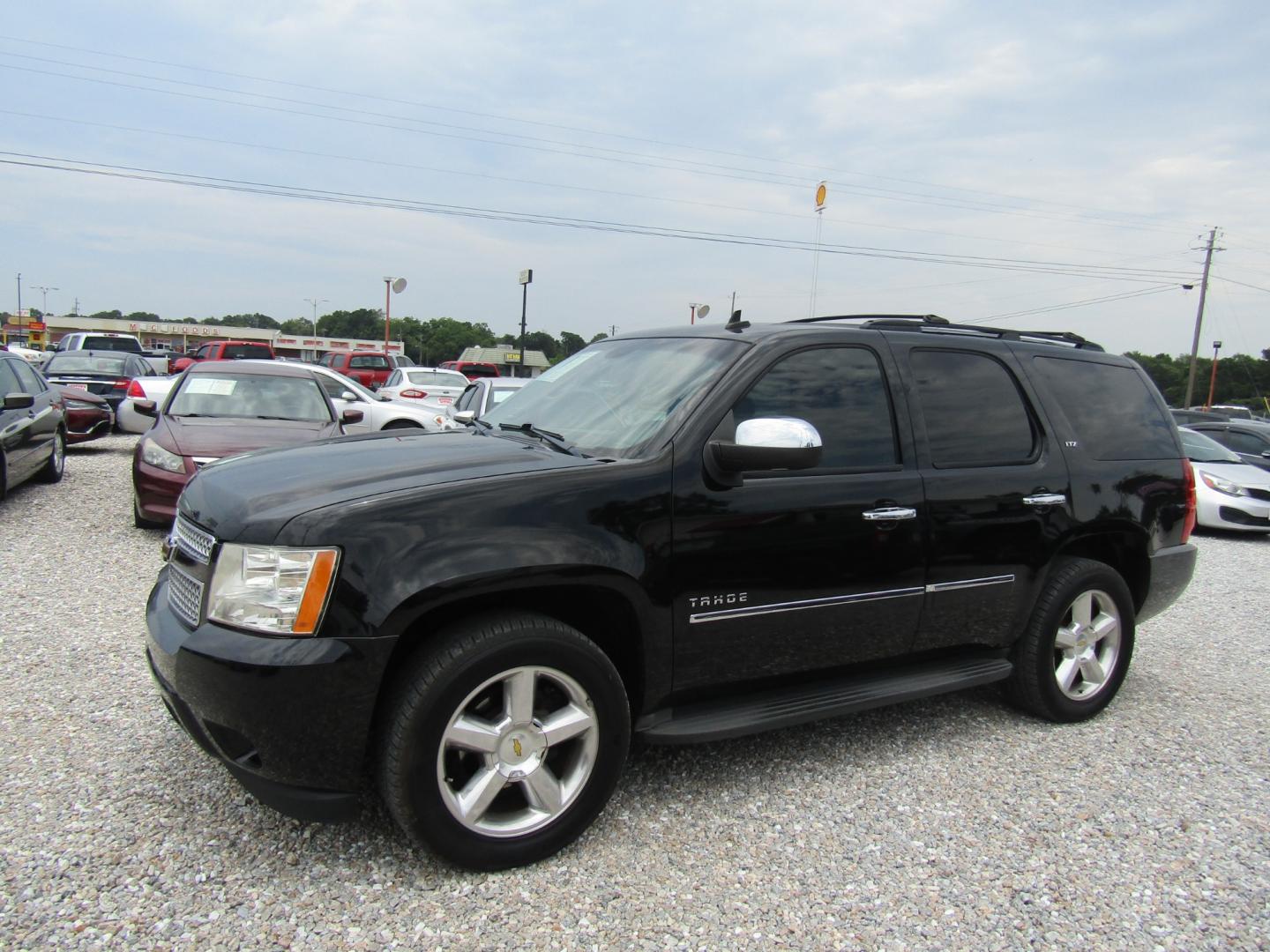 2011 Black /Black Chevrolet Tahoe LTZ 2WD (1GNSCCE01BR) with an 5.3L V8 OHV 16V FFV engine, Automatic transmission, located at 15016 S Hwy 231, Midland City, AL, 36350, (334) 983-3001, 31.306210, -85.495277 - Photo#2