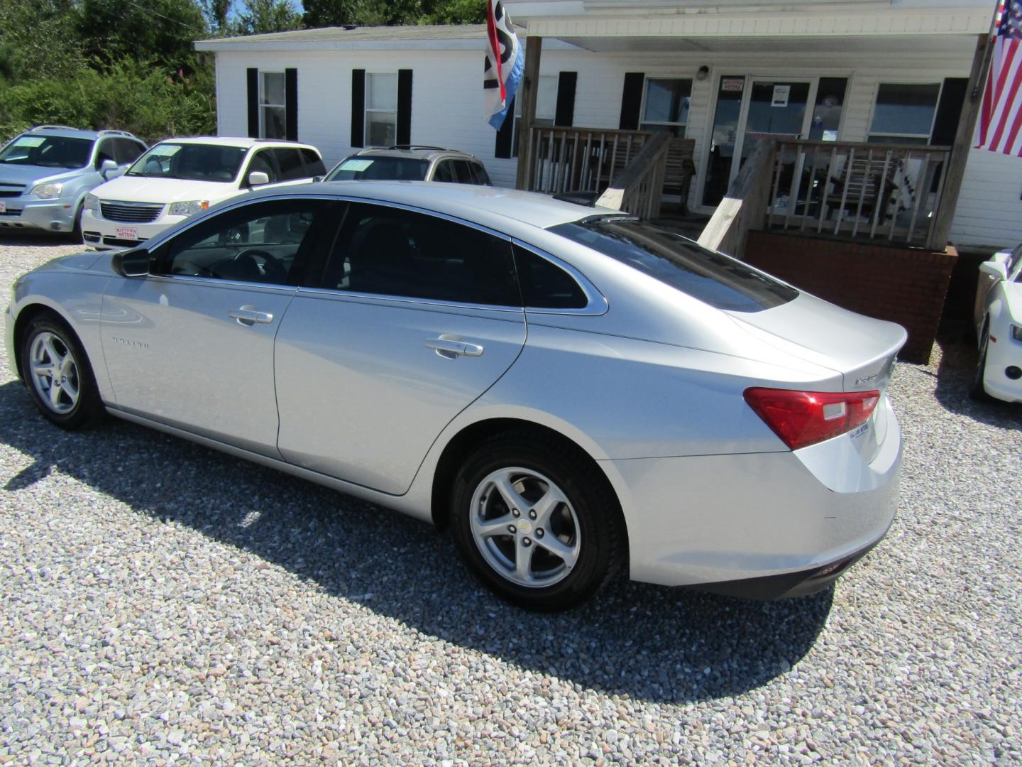 2017 Silver /Gray Chevrolet Malibu LS (1G1ZB5ST1HF) with an 1.5L L4 DOHC 16V engine, Automatic transmission, located at 15016 S Hwy 231, Midland City, AL, 36350, (334) 983-3001, 31.306210, -85.495277 - Photo#5