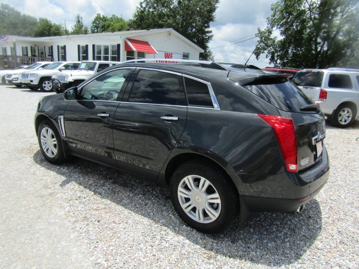 2015 Gray /Gray Cadillac SRX Luxury Collection FWD (3GYFNBE34FS) with an 3.6L V6 DOHC 24V FFV engine, Automatic transmission, located at 15016 S Hwy 231, Midland City, AL, 36350, (334) 983-3001, 31.306210, -85.495277 - Photo#5