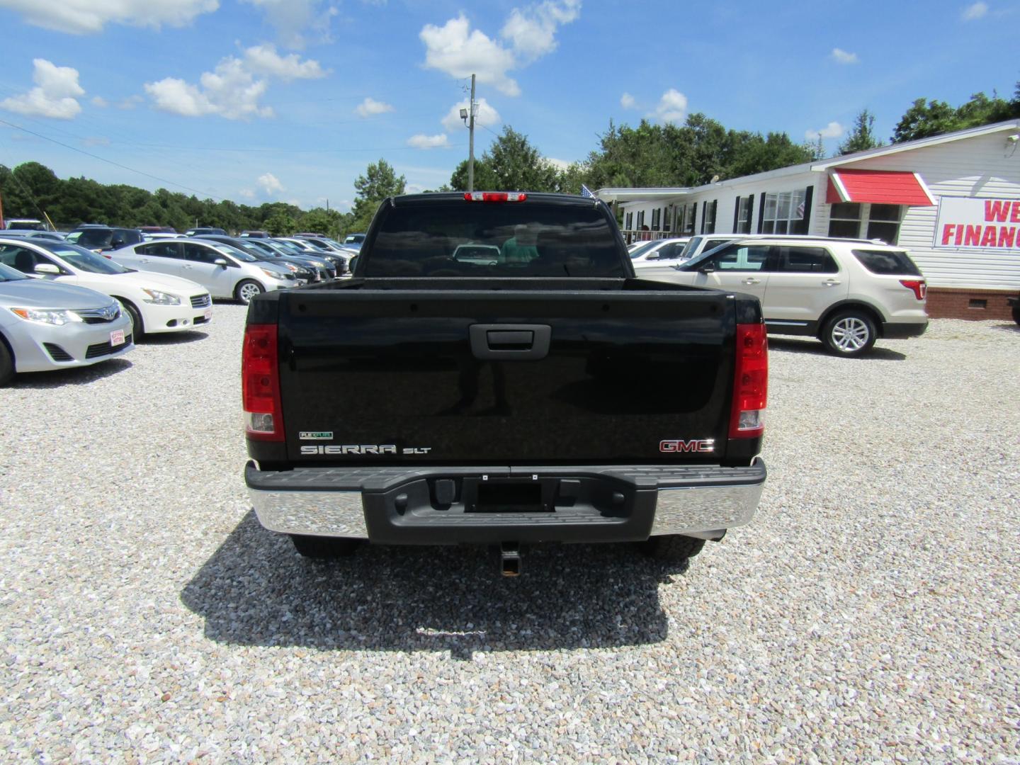 2011 Black GMC Sierra 1500 SLT Ext. Cab 4WD (1GTR2WE32BZ) with an 5.3L V8 OHV 16V FFV engine, Automatic transmission, located at 15016 S Hwy 231, Midland City, AL, 36350, (334) 983-3001, 31.306210, -85.495277 - Photo#6