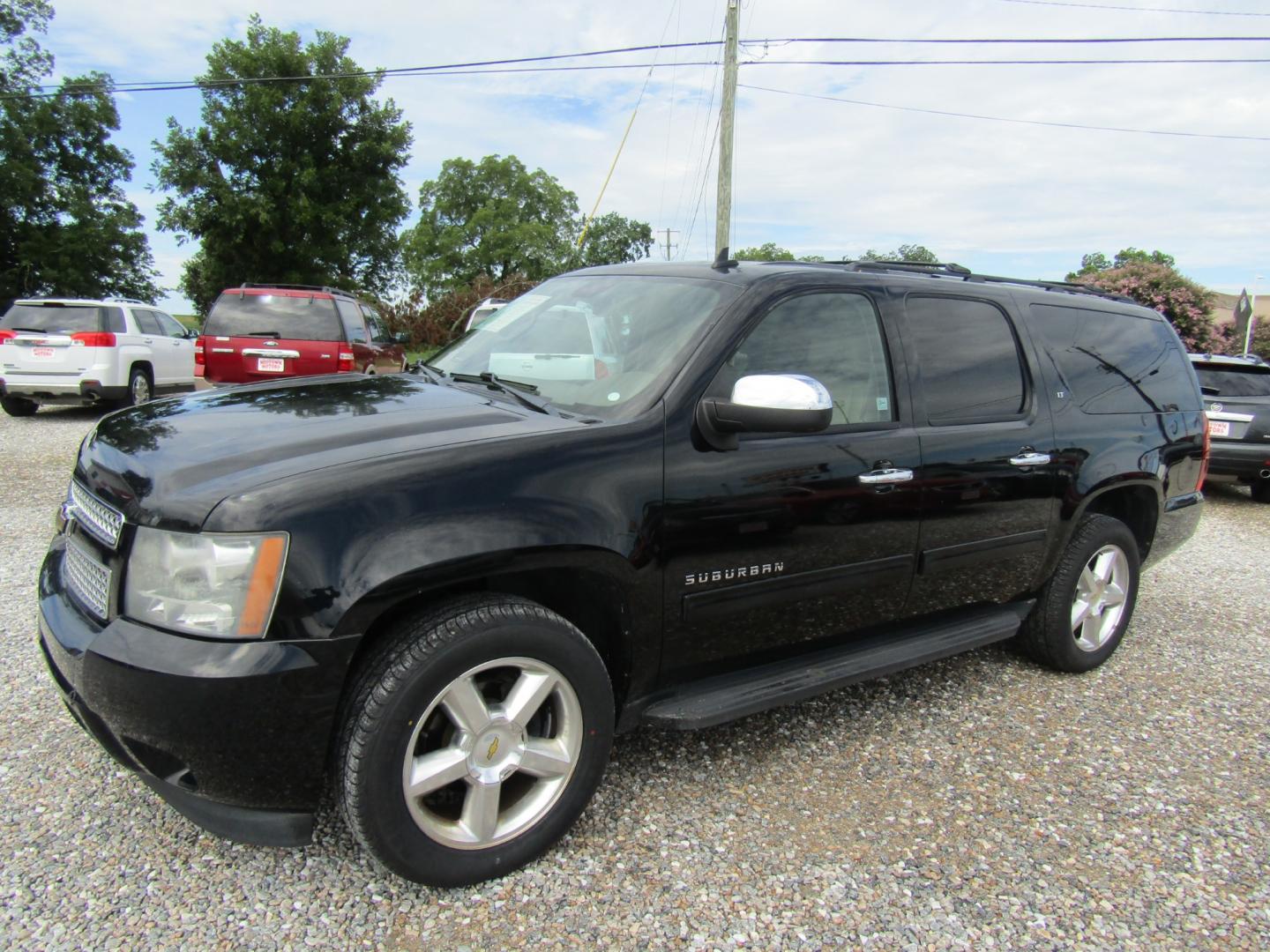 2011 Black /Tan Chevrolet Suburban LT 1500 2WD (1GNSCJE07BR) with an 5.3L V8 OHV 16V FFV engine, Automatic transmission, located at 15016 S Hwy 231, Midland City, AL, 36350, (334) 983-3001, 31.306210, -85.495277 - Photo#2