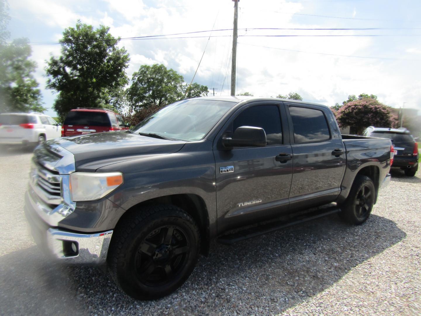 2016 Gray /Gray Toyota Tundra (5TFEW5F18GX) , located at 15016 S Hwy 231, Midland City, AL, 36350, (334) 983-3001, 31.306210, -85.495277 - Photo#2