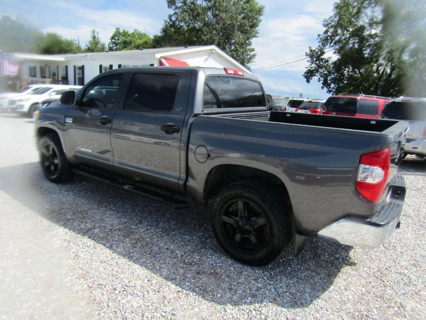 2016 Gray /Gray Toyota Tundra (5TFEW5F18GX) , located at 15016 S Hwy 231, Midland City, AL, 36350, (334) 983-3001, 31.306210, -85.495277 - Photo#5