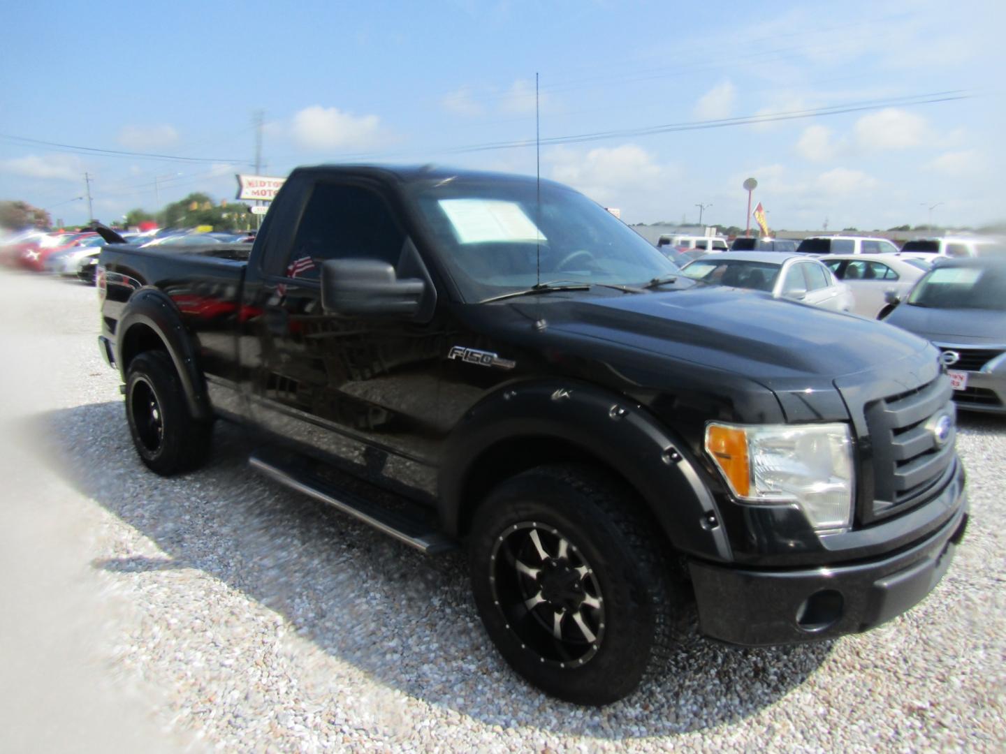 2010 Black /Gray Ford F-150 STX 6.5-ft. Bed 2WD (1FTMF1CW8AK) with an 4.6L V8 SOHC 24V engine, Automatic transmission, located at 15016 S Hwy 231, Midland City, AL, 36350, (334) 983-3001, 31.306210, -85.495277 - Photo#0