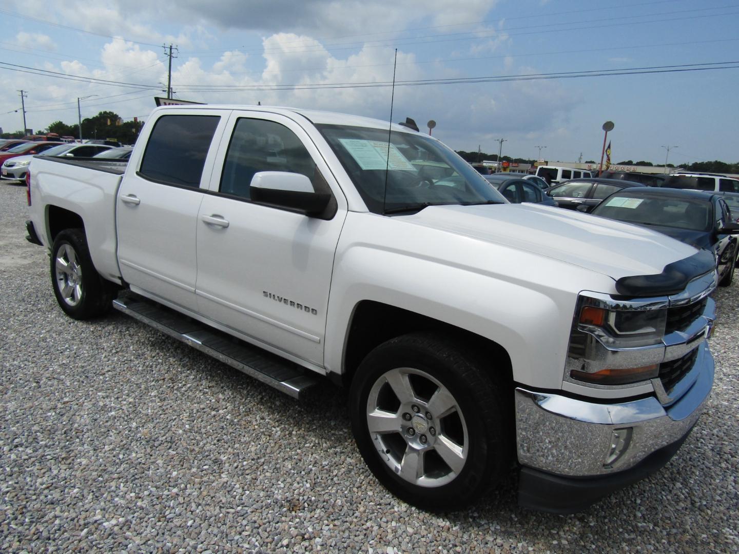 2016 White Chevrolet Silverado 1500 LT Crew Cab 2WD (3GCPCREC2GG) with an 5.3L V8 OHV 16V engine, Automatic transmission, located at 15016 S Hwy 231, Midland City, AL, 36350, (334) 983-3001, 31.306210, -85.495277 - Photo#0