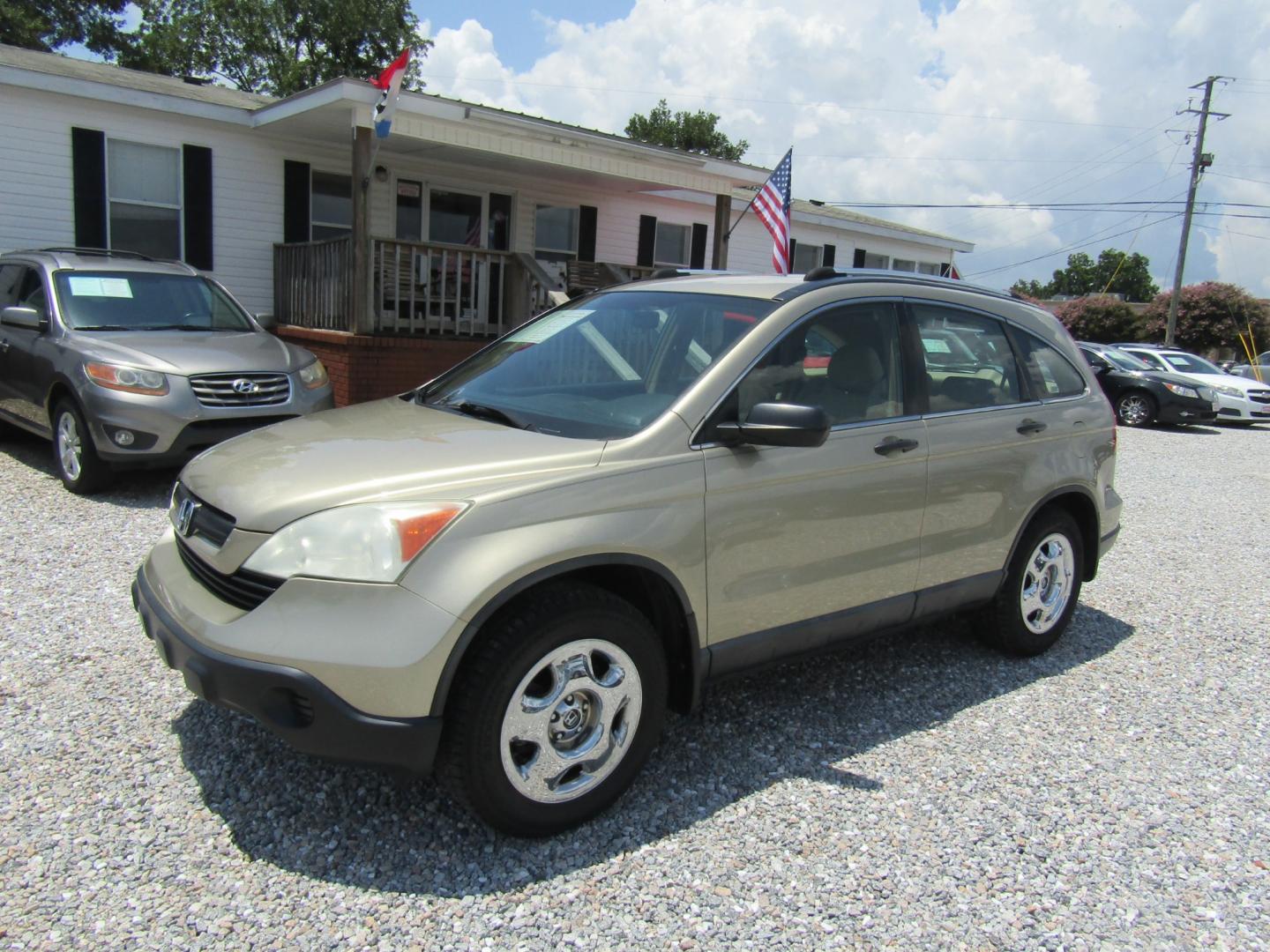 2008 Gold /Tan Honda CR-V LX 2WD AT (3CZRE38328G) with an 2.4L L4 DOHC 16V engine, Automatic transmission, located at 15016 S Hwy 231, Midland City, AL, 36350, (334) 983-3001, 31.306210, -85.495277 - Photo#2