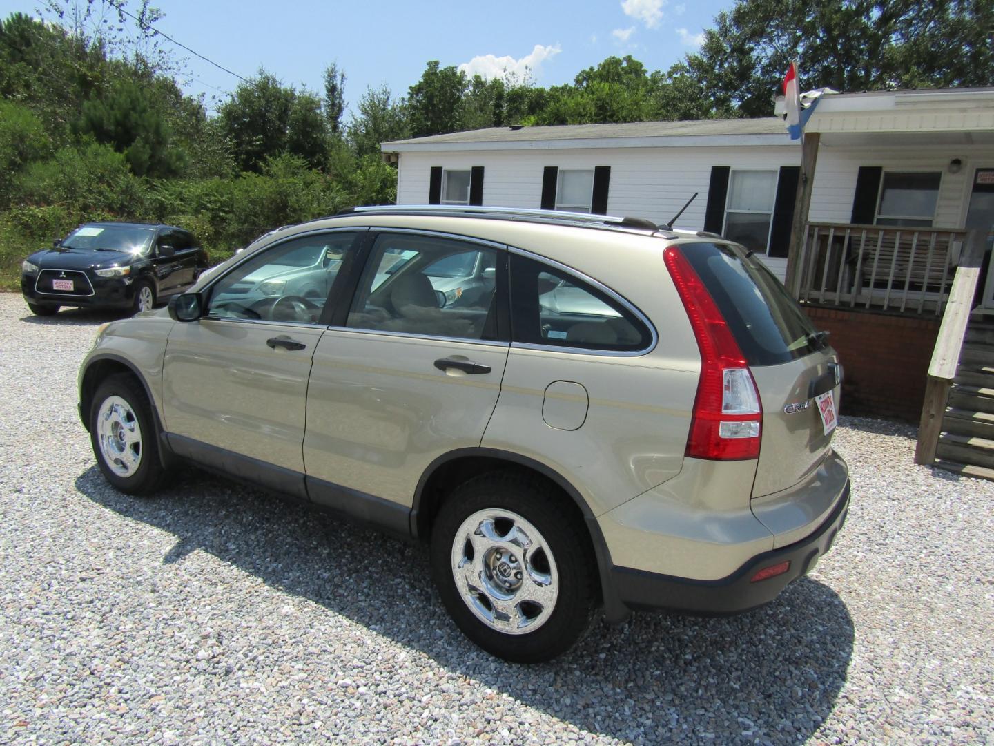 2008 Gold /Tan Honda CR-V LX 2WD AT (3CZRE38328G) with an 2.4L L4 DOHC 16V engine, Automatic transmission, located at 15016 S Hwy 231, Midland City, AL, 36350, (334) 983-3001, 31.306210, -85.495277 - Photo#5