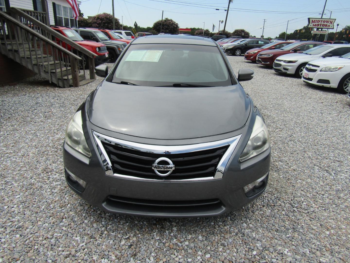 2014 Gray Nissan Altima 2.5 SL (1N4AL3AP0EN) with an 2.5L L4 DOHC 16V engine, Automatic transmission, located at 15016 S Hwy 231, Midland City, AL, 36350, (334) 983-3001, 31.306210, -85.495277 - Photo#1