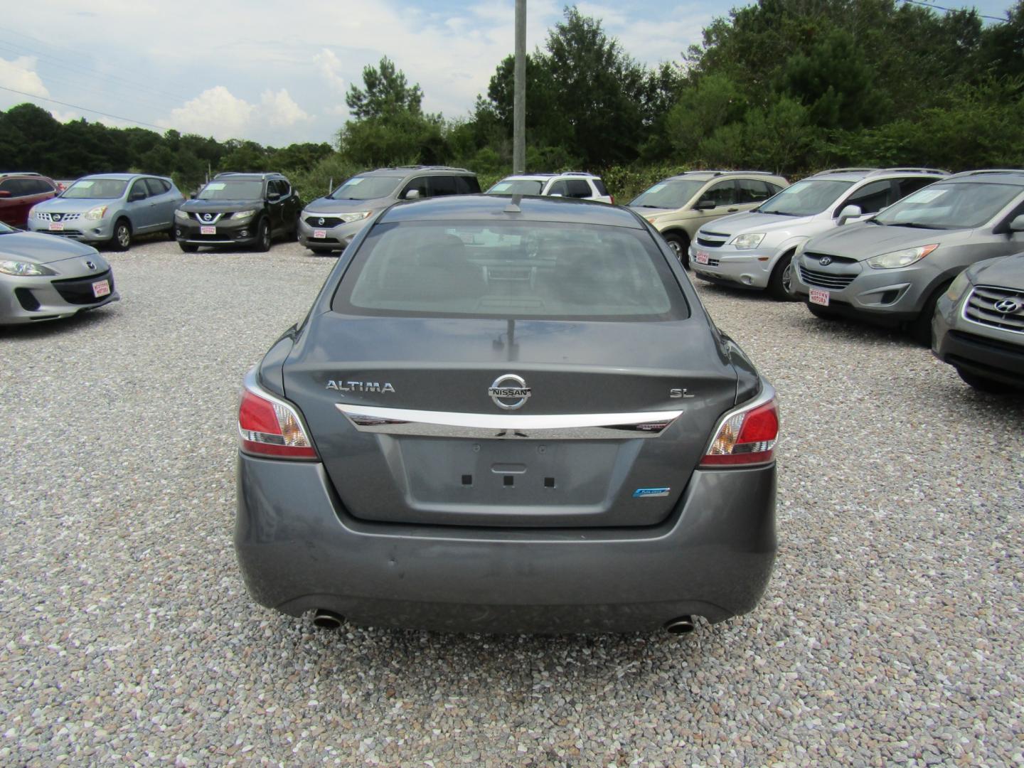 2014 Gray Nissan Altima 2.5 SL (1N4AL3AP0EN) with an 2.5L L4 DOHC 16V engine, Automatic transmission, located at 15016 S Hwy 231, Midland City, AL, 36350, (334) 983-3001, 31.306210, -85.495277 - Photo#6