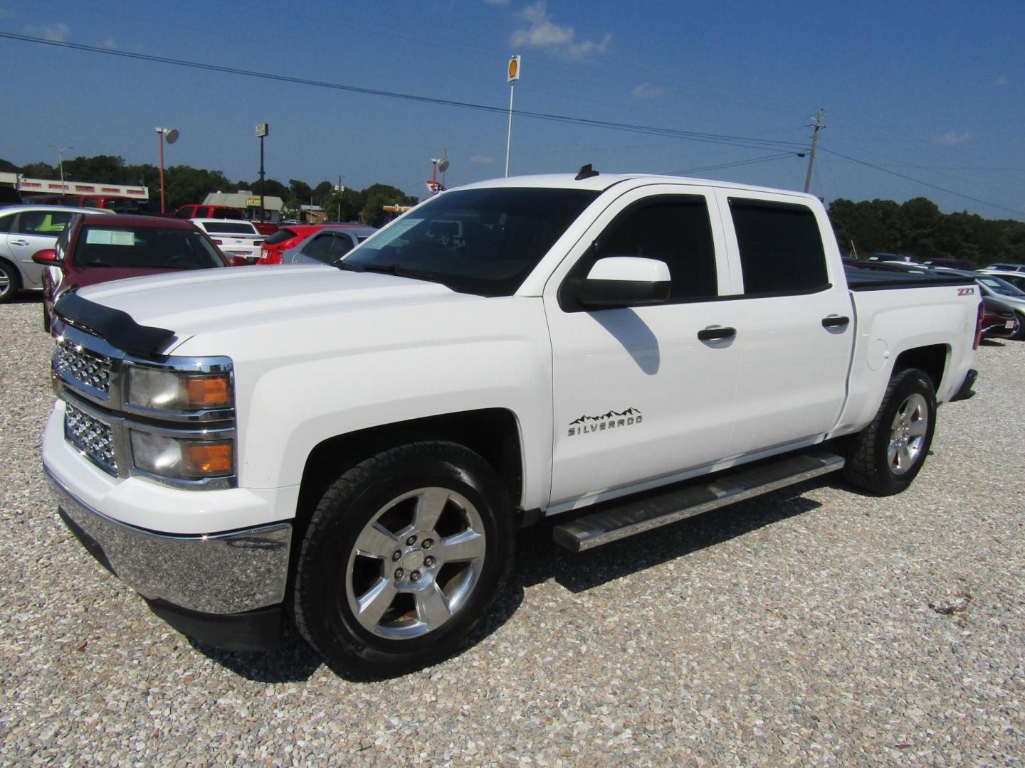 2014 White Chevrolet Silverado 1500 1LT Crew Cab 2WD (3GCPCREC9EG) with an 4.8L V8 OHV 16V engine, Automatic transmission, located at 15016 S Hwy 231, Midland City, AL, 36350, (334) 983-3001, 31.306210, -85.495277 - Photo#2